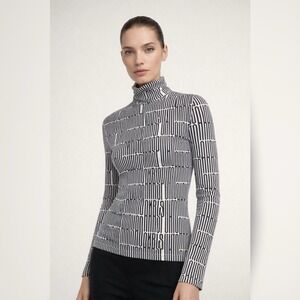 Akris Punto Women's Letter Print Stretch Knit Turtleneck With Back Zip Size 12